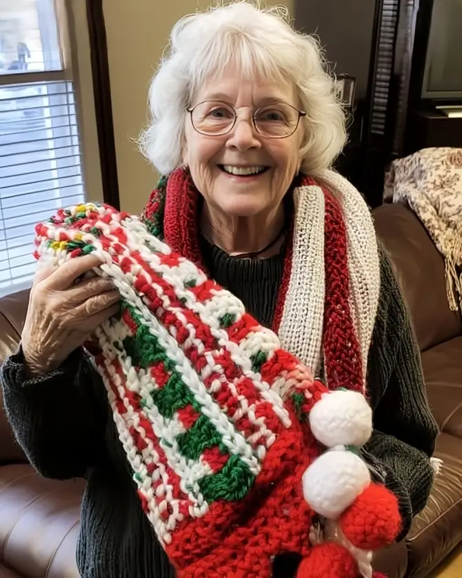 MY GRANDMA GAVE ME A KNITTED SCARF FOR CHRISTMAS—AND I THINK IT’S CHEAP